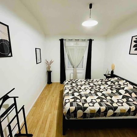 Appartamento Superbe Duplex Cosy Reims Esterno foto